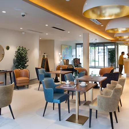 Domitys - Le Solstice Apartahotel Versalles