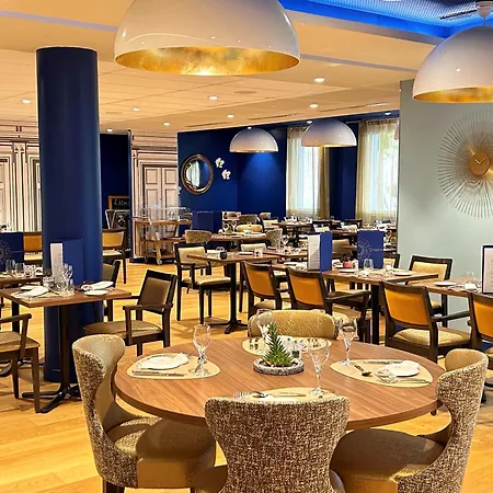 Domitys - Le Solstice 4* Versailles